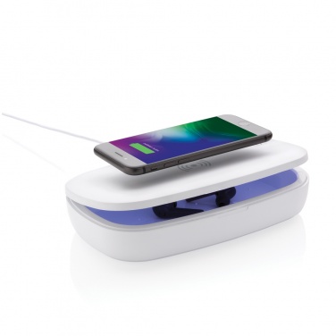 Logotrade Geschäftsgeschenke das Foto: UV-C Sterilisations-Box mit 5W Wireless Charger