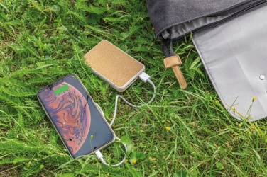 : Kork und Weizen 5.000 mAh Pocket-Powerbank