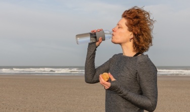 Logotrade Werbeartikel das Foto: Impact Borosilikat-Glasflasche mit Bambusdeckel