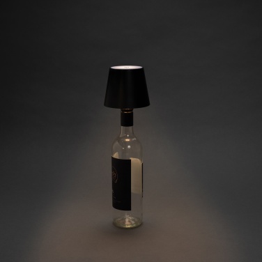 : BottleGlow Lampe aus RCS recyceltem Kunststoff