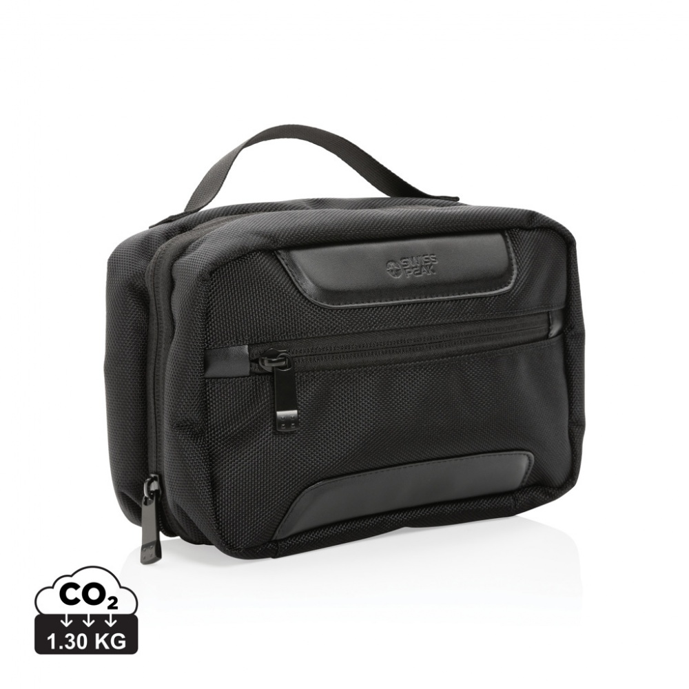 Logotrade Werbeartikel das Foto: Swiss Peak AWARE™ RPET Voyager Kosmetiktasche