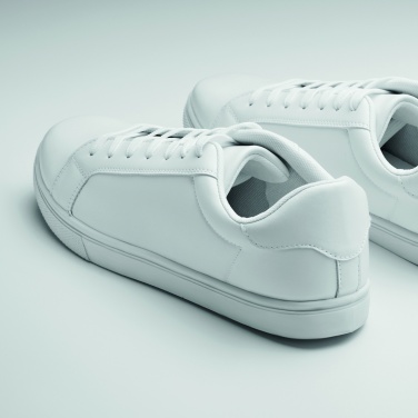 : Sneakers aus PU Gr. 42