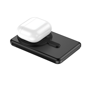 Logotrade Werbeartikel das Foto: Urban Vitamin Redwood 5-in-1 5.000mAh 20W PD magn. Powerbank