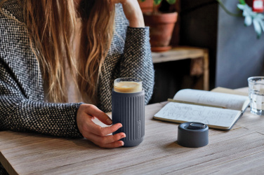 Logotrade Geschäftsgeschenke das Foto: Black+Blum Glas-Reisebecher 340ml