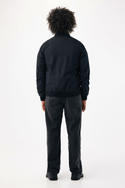 Logotrade Werbeartikel das Foto: IQONIQ Odin Urban Jacke aus recyceltem Polyester