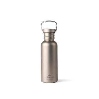 Logotrade Werbeartikel das Foto: Nordic Drift Trail Ultraleichte Titan-Wasserflasche 600ml