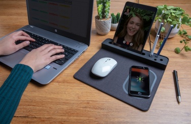 Logotrade advertising products photo of: Air mousepad with 5W wireless charging and USB