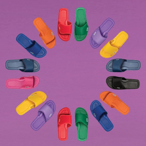 Logo trade firmakingitused foto: Kubota värvilised sandaalid