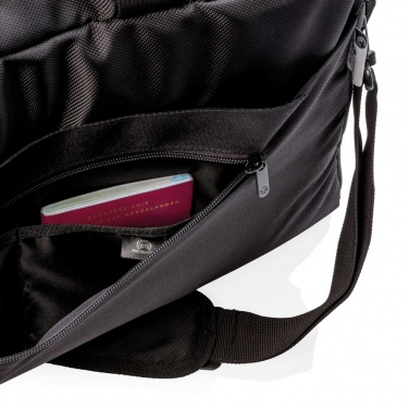 Logotrade firmakingituse foto: Swiss Peak RFID-duffle kohvri avaga