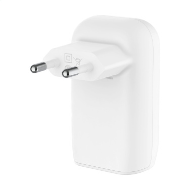 Logotrade meened pilt: Belkin BoostCharge 3-pordiline seinalaadija