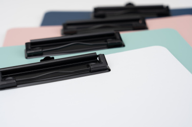 Logotrade firmakingi foto: Kirjutusalus klambriga