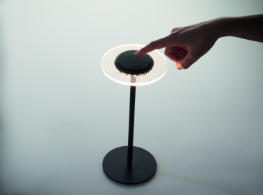 Logo trade ärikingituse pilt: LOUNGE laetav laualamp