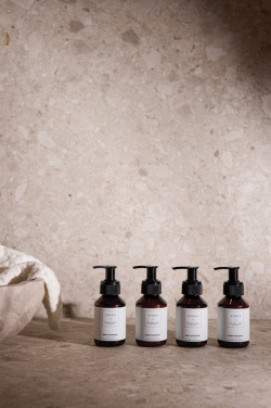 Logotrade ärikingi foto: VINGA x TGL keha- ja kätehoolduskomplekt