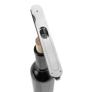 Logotrade firmakingi foto: AdHoc PushPull korgitser