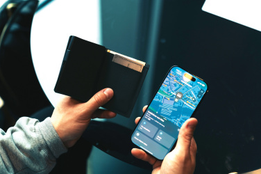 Logo trade mainostuotet tuotekuva: RCS -korttilompakko maailmanlaajuisella paikannuksella