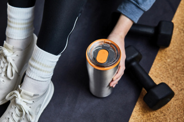 Logotrade mainoslahjat ja liikelahjat tuotekuva: Black+Blum eristetty juomapullo matkalle 600ml