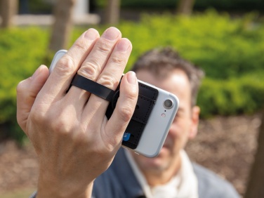 Logotrade ziemassvētku dāvanas foto: Trīs vienā tālruņa kartes turētājs RFID