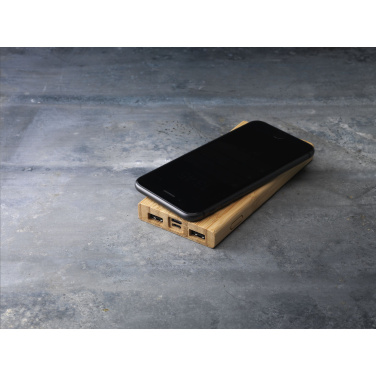 Logotrade ziemassvētku dāvanas foto: Bamboo 8000 Wireless Powerbank bezvadu lādētājs