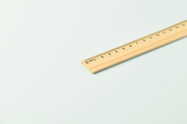 Logotrade korporatīvās dāvanas foto: Koka lineāls 20 cm