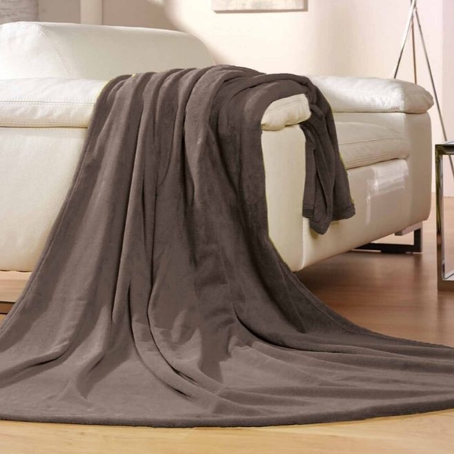 Логотрейд pекламные продукты картинка: Флисовое одеяло Memphis, светло-коричневый