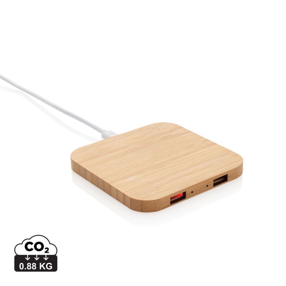 Лого трейд pекламные подарки фото: Беспроводное зарядное устройство Bamboo 5 Вт с USB-портом