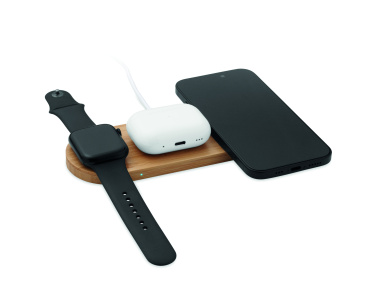 Лого трейд pекламные подарки фото: 3 in 1 15W wireless charger