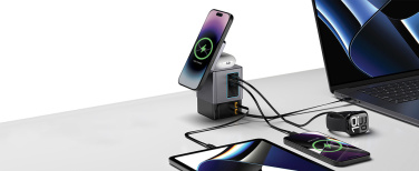 Лого трейд бизнес-подарки фото: Зарядное устройство Urban Vitamin Sacramento 105 Вт GAN + втягивающиеся кабели