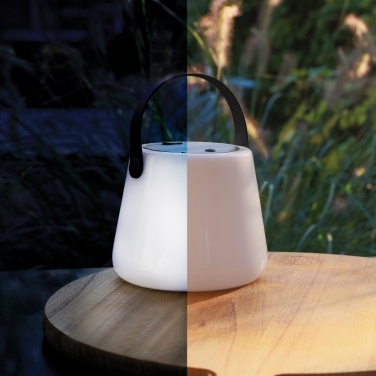 Logotrade presentreklam bild: SolarGlow USB återuppladdningsbar outdoor-lampa RCS plast