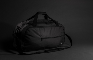 Logotrade profilprodukter bild: Swiss Peak AWARE™ RPET sport duffle