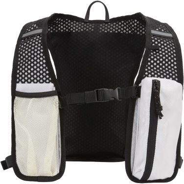 Logotrade profilprodukter bild: Nomad löparväst med vätskepaket av GRS-återvunnet material 5 l