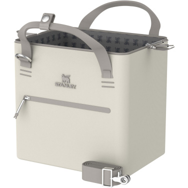 Logotrade kampanjprodukter bild: Stanley All-Day Julienne Mini återvunnen kylväska för 10 burkar 